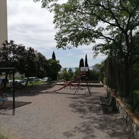 Dreamcatcher Close To Everything- Pet Friendly Nearby Apartament